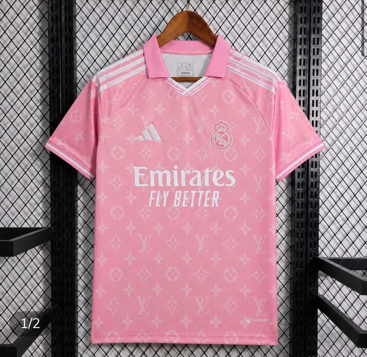 Maillot Madrid Collaboration Louis Vuitton 26-27
